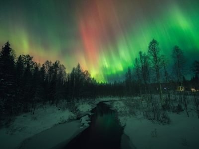 Northern-Lights-Hunting-Money-back-Into-North-Rovaniemi